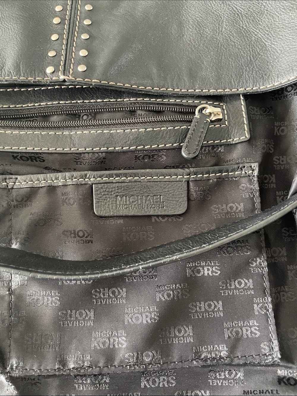 Michael Kors Black Leather Boho Style Tote - Picture 4 of 7